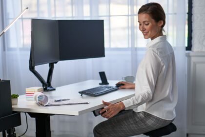 höhenverstellbarer Tisch